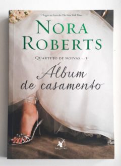 <a href="https://www.touchelivros.com.br/livro/album-de-casamento-2/">Álbum de Casamento - Nora Roberts</a>