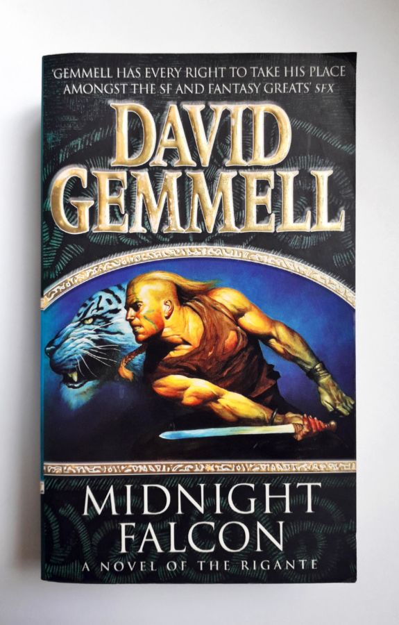 <a href="https://www.touchelivros.com.br/livro/midnight-falcon/">Midnight Falcon - David Gemmell</a>