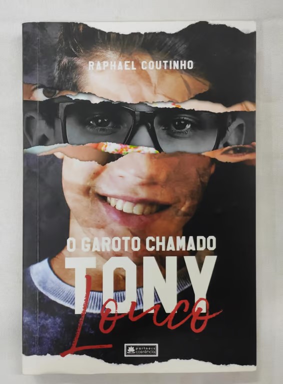 <a href="https://www.touchelivros.com.br/livro/o-garoto-chamado-tony-louco/">O Garoto chamado Tony Louco - Raphael Coutinho</a>