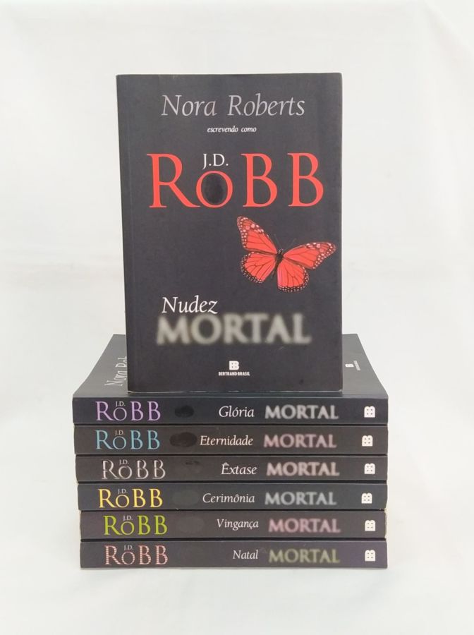 <a href="https://www.touchelivros.com.br/livro/colecao-j-d-robb-7-volumes/">Coleção J. D. Robb – 7 Volumes - J. D. Robb</a>