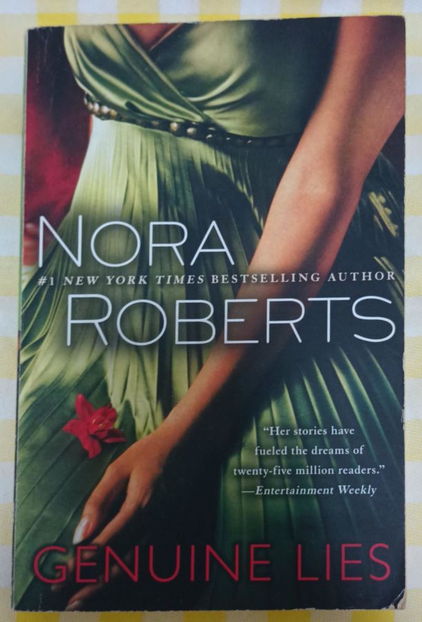 <a href="https://www.touchelivros.com.br/livro/genuine-lies/">Genuine Lies - Nora Roberts</a>