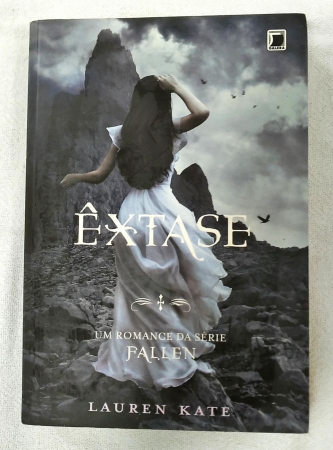 <a href="https://www.touchelivros.com.br/livro/extase-vol-4-fallen-2/">Êxtase (Vol. 4 Fallen) - Lauren Kate</a>