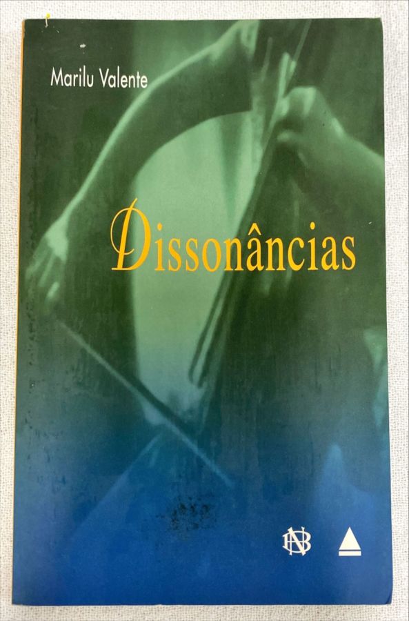 <a href="https://www.touchelivros.com.br/livro/dissonancias-2/">Dissonâncias - Marilu Valente</a>