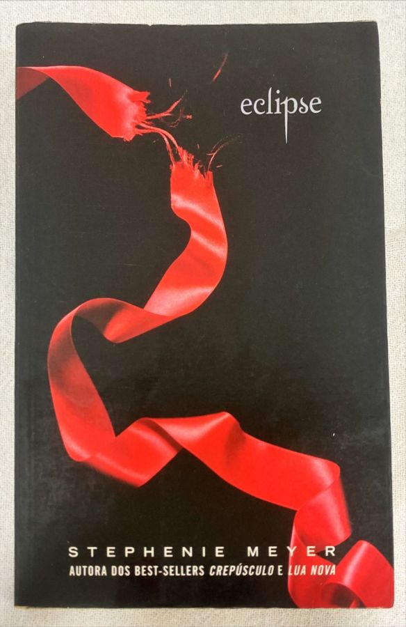 <a href="https://www.touchelivros.com.br/livro/eclipse-7/">Eclipse - Stephenie Meyer</a>