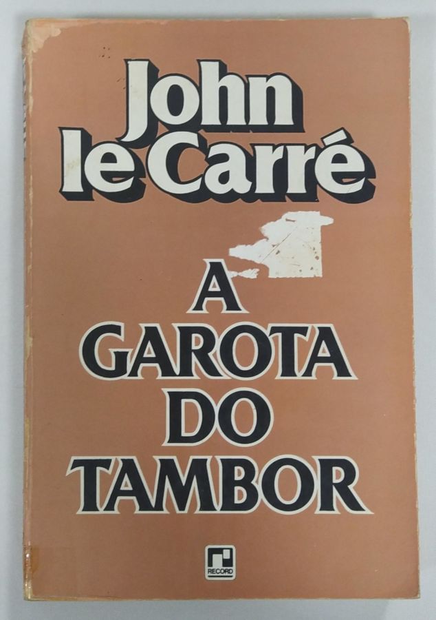 <a href="https://www.touchelivros.com.br/livro/a-garota-do-tambor/">A Garota Do Tambor - John Le Carré</a>