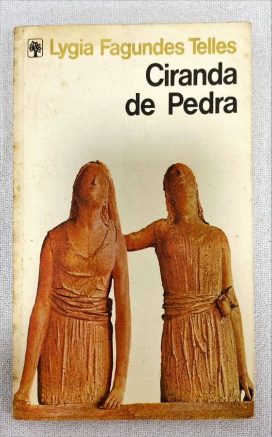 <a href="https://www.touchelivros.com.br/livro/ciranda-de-pedra/">Ciranda De Pedra - Lygia Fagundes Telles</a>